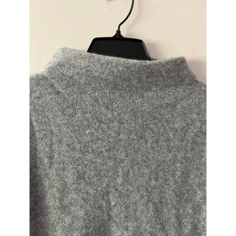 Quince 100% Mongolian Cashmere Funnel Neck Sweater Gray Small - Picture 2 of 5